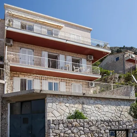 Апартаменты Beautiful Nest - Two Bedroom With Balcony And Sea View *