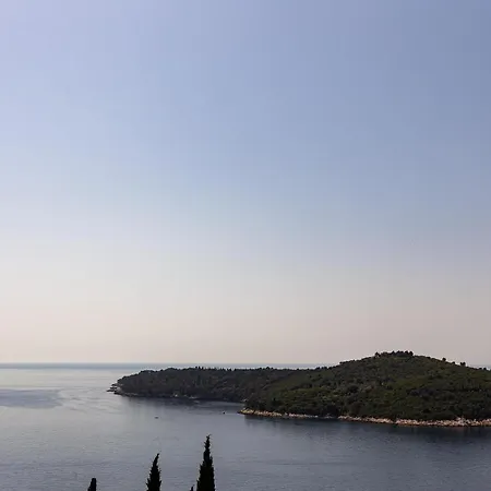 Beautiful Nest - Two Bedroom With Balcony And Sea View Apartman *